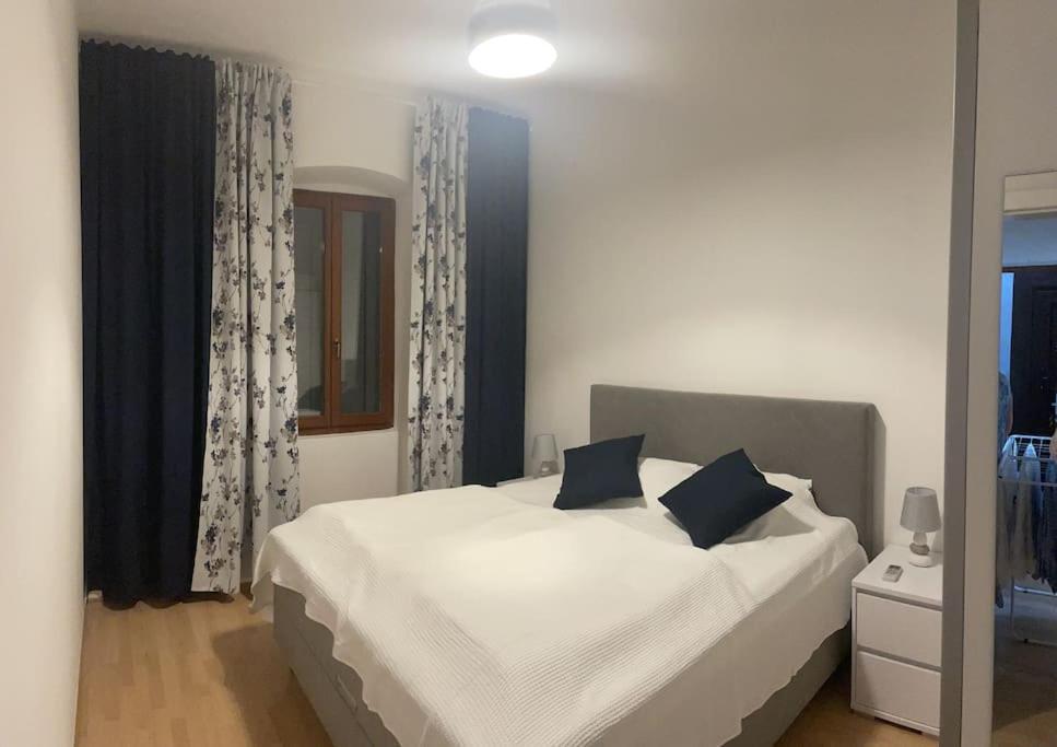 Elena Apartment Rovinj Bagian luar foto